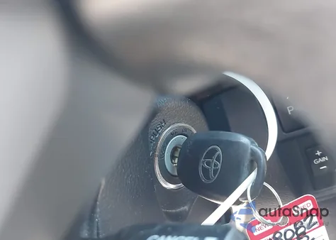 2018 Toyota Tundra Limited 5.7L V8 z USA, uszkodzony, nr VIN 5TFHW5F1XJX767085